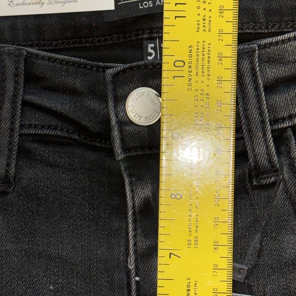 Judy Blue Jean High Waist‎ Size 5 Destroyed Denim Black Skinny Fit Capri NWT - Picture 7 of 10